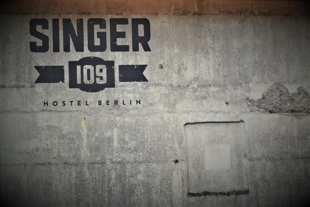 Singer109 Hostel, Hotel & Apartment Berlín Exterior foto